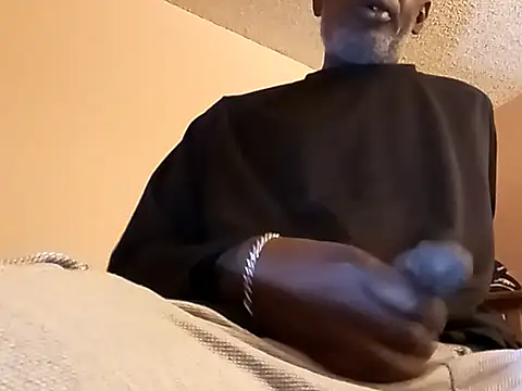 Snapshot of Blkstylion chatting on 10/19/25, 04:40 Blkstylion online show from 10/19/25, 04:40