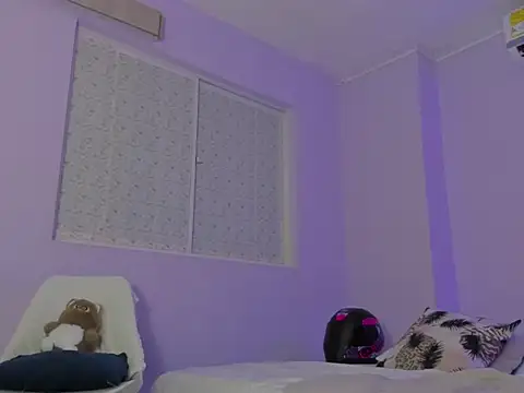 Mari Mendoza online show from 10/21/25, 08:09