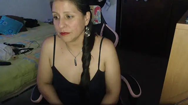 LucifernandaSw online show from 04/28/26, 02:27
