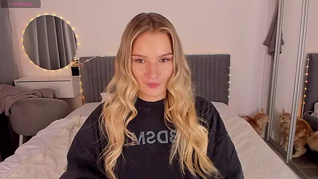 CassieRayss online show from 05/06/26, 04:45