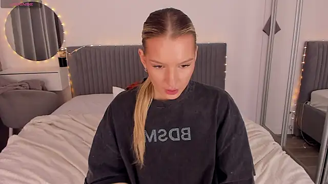 CassieRayss online show from 05/10/26, 10:31