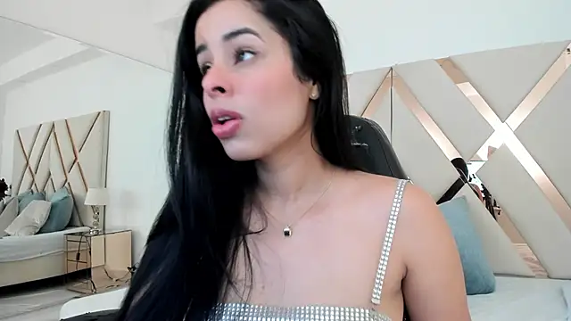 emma castilloo online show from 02/16/26, 06:26