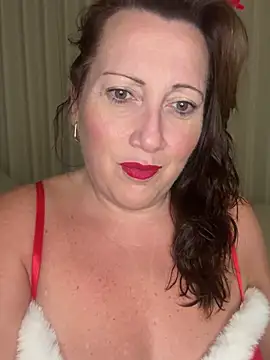 xsexycurvymilf online show from 12/19/24, 01:40