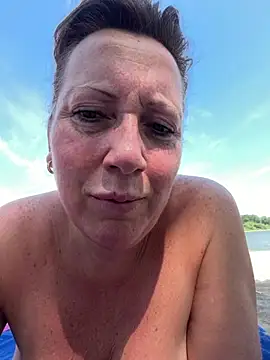 xsexycurvymilf online show from 06/20/26, 09:45