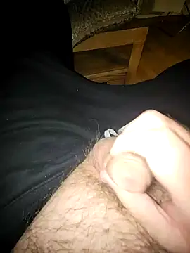 Snapshot of hotdog4you2 chatting on 02/01/25, 12:18 hotdog4you2 online show from 02/01/25, 12:18