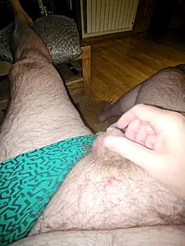 Snapshot of hotdog4you2 chatting on 10/02/25, 09:33 hotdog4you2 online show from 10/02/25, 09:33