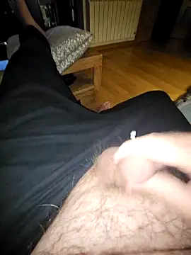 Snapshot of hotdog4you2 chatting on 10/27/25, 11:31 hotdog4you2 online show from 10/27/25, 11:31