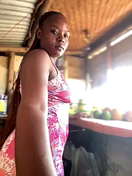 Dellah26 online show from 09/19/25, 07:21