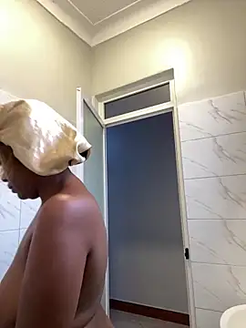 Dellah26 online show from 10/23/25, 07:07