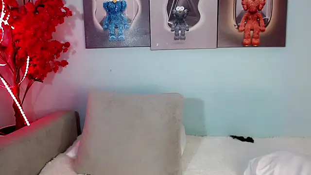 Snapshot of ichiben chatting on 01/19/25, 06:42 ichiben online show from 01/19/25, 06:42