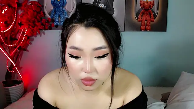 Snapshot of ichiben chatting on 03/03/25, 02:59 ichiben online show from 03/03/25, 02:59