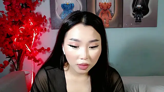 Snapshot of ichiben chatting on 10/17/25, 11:24 ichiben online show from 10/17/25, 11:24