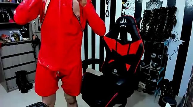 Snapshot of daven56 chatting on 01/17/25, 01:13 daven56 online show from 01/17/25, 01:13