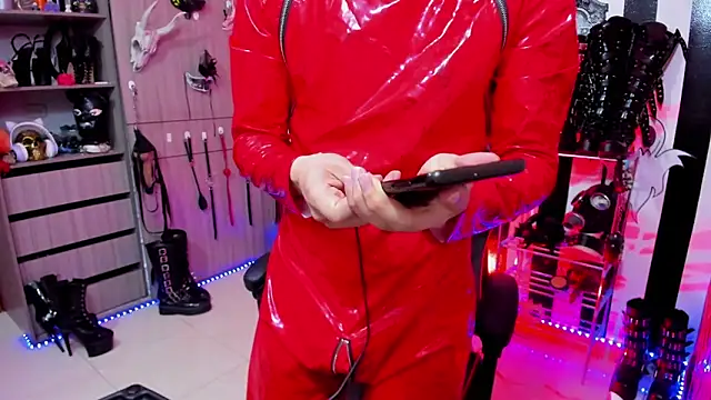 Snapshot of daven56 chatting on 02/25/25, 01:28 daven56 online show from 02/25/25, 01:28