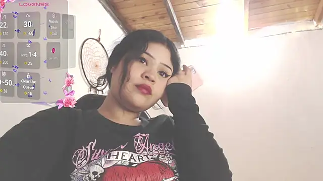 Snapshot of Amara18_ chatting on 04/06/26, 07:59 Amara18 online show from 04/06/26, 07:59