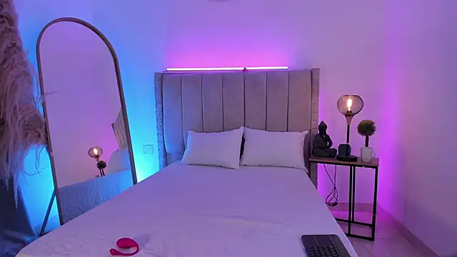 Snapshot of SakuraKato chatting on 02/25/25, 11:30 SakuraKato online show from 02/25/25, 11:30