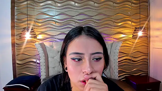 Andreita Jones online show from 10/18/25, 01:01