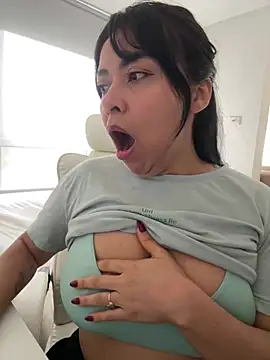 PetitLumiere online show from 03/07/25, 12:34