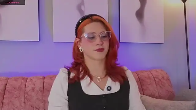 Snapshot of Juliana_Saenzz chatting on 10/11/25, 05:11 Juliana Saenzz online show from 10/11/25, 05:11