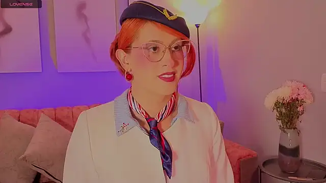 Snapshot of Juliana_Saenzz chatting on 10/13/25, 03:28 Juliana Saenzz online show from 10/13/25, 03:28