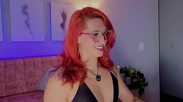 Snapshot of Juliana_Saenzz chatting on 11/12/25, 10:20 Juliana Saenzz online show from 11/12/25, 10:20