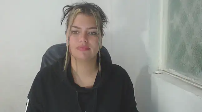 Snapshot of sweetkitty_16 chatting on 03/07/25, 09:18 sweetkitty 16 online show from 03/07/25, 09:18