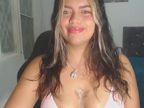 Snapshot of sweetkitty_16 chatting on 09/11/25, 06:24 sweetkitty 16 online show from 09/11/25, 06:24