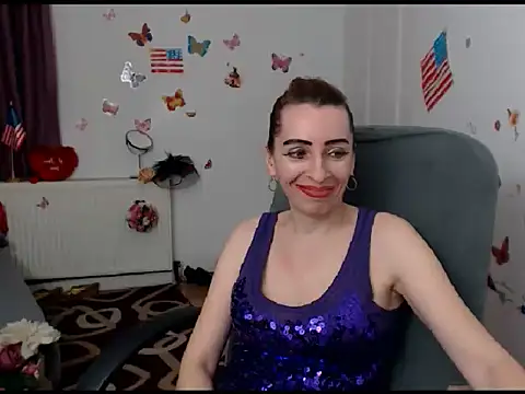 Snapshot of EvelynAngell chatting on 01/15/25, 01:09 EvelynAngell online show from 01/15/25, 01:09
