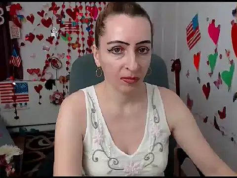Snapshot of EvelynAngell chatting on 03/03/25, 06:59 EvelynAngell online show from 03/03/25, 06:59