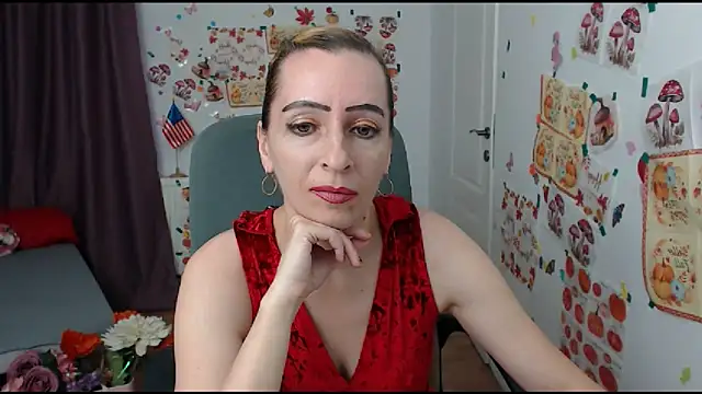 Snapshot of EvelynAngell chatting on 09/12/25, 05:51 EvelynAngell online show from 09/12/25, 05:51