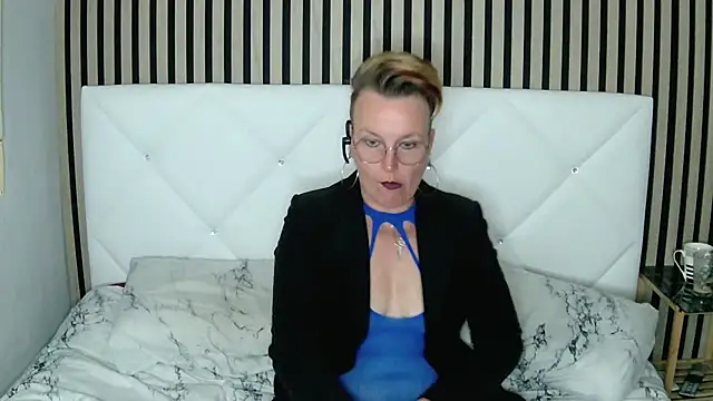 Snapshot of xxNoeliaxx chatting on 01/25/25, 11:13 xxNoeliaxx online show from 01/25/25, 11:13