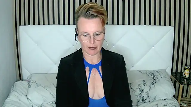 Snapshot of xxNoeliaxx chatting on 01/30/25, 03:08 xxNoeliaxx online show from 01/30/25, 03:08