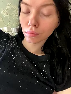 Lisaaa Alisa online show from 10/17/25, 07:11