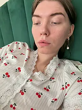 Lisaaa Alisa online show from 04/27/26, 03:59