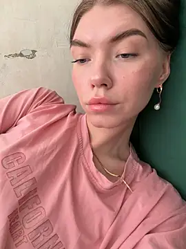 Lisaaa Alisa online show from 04/29/26, 04:38