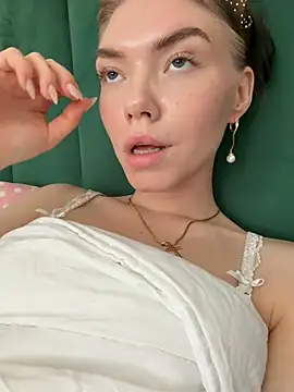 Lisaaa Alisa online show from 05/02/26, 09:25