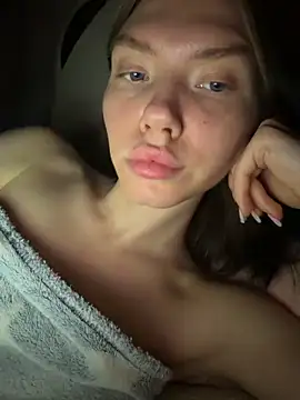 Lisaaa Alisa online show from 06/20/26, 10:12