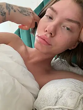 Lisaaa Alisa online show from 07/08/26, 04:28