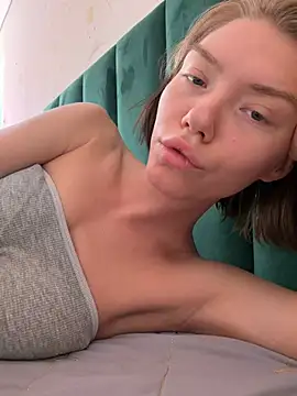 Lisaaa Alisa online show from 07/14/26, 04:39