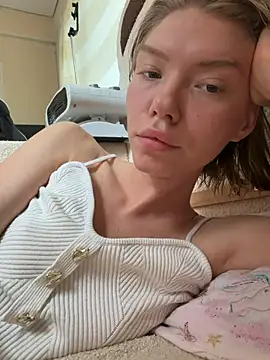 Lisaaa Alisa online show from 07/21/26, 01:19