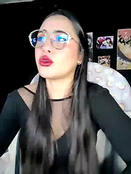Snapshot of Janna_mnt chatting on 12/15/24, 05:13 Janna mnt online show from 12/15/24, 05:13