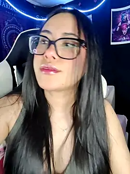Janna mnt online show from 05/05/26, 03:47