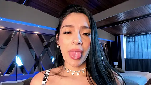 Snapshot of carina_rossi chatting on 01/14/25, 03:04 carina rossi online show from 01/14/25, 03:04