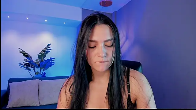 Snapshot of carina_rossi chatting on 03/10/25, 02:48 carina rossi online show from 03/10/25, 02:48