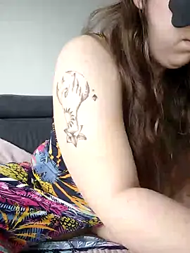 FrancaiseLynne online show from 01/27/25, 09:44