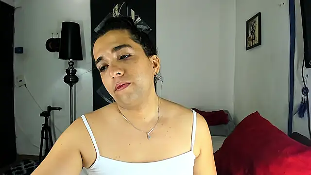 SARAMISHA online show from 04/25/26, 05:10