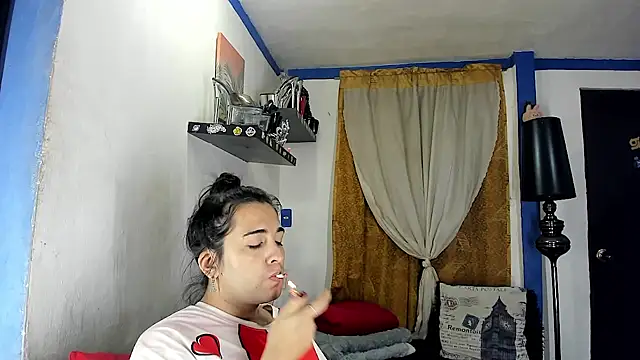 SARAMISHA online show from 06/08/26, 01:33