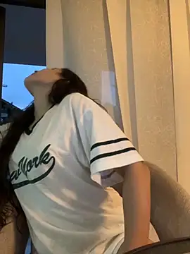 LittleDoll    online show from 11/12/25, 10:30