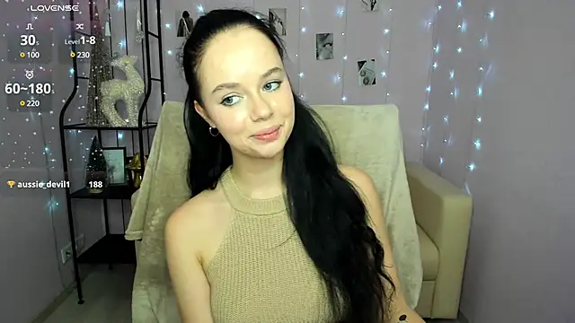 Snapshot of Lori__Hell chatting on 12/16/24, 12:27 Lori Hell online show from 12/16/24, 12:27
