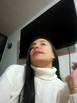 Snapshot of Agata-Moon chatting on 12/31/24, 01:57 Agata-Moon online show from 12/31/24, 01:57